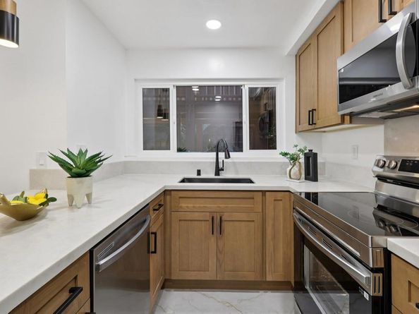 2600 Torrey Pines Road A13, La Jolla CA 92037