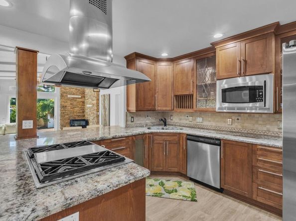 12405 Royal Rd, El Cajon CA 92021