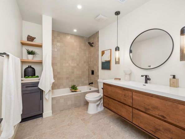 4252 Don Jose Dr, Los Angeles CA 90008