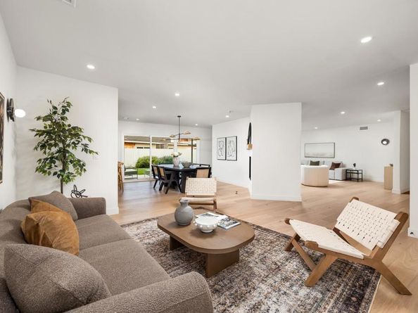 4252 Don Jose Dr, Los Angeles CA 90008