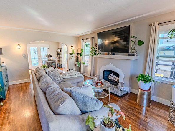 344 Pomona Ave, Coronado CA 92118