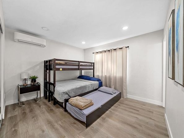 9903 Lindo Lake Place, Lakeside CA 92040