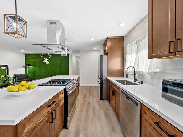 9903 Lindo Lake Place, Lakeside CA 92040