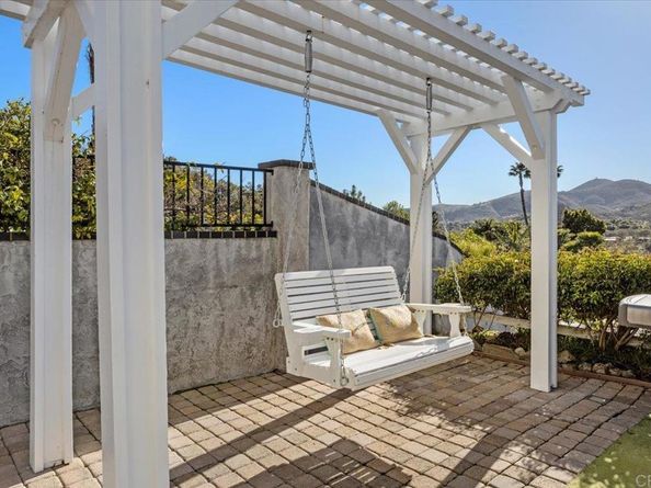 962 Chardonney Way, Escondido CA 92029