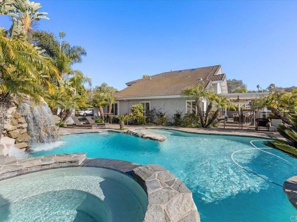 962 Chardonney Way, Escondido CA 92029