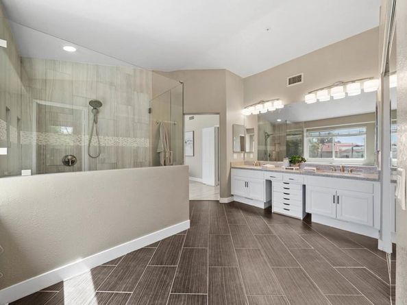 2435 Bear Rock, Escondido CA 92026