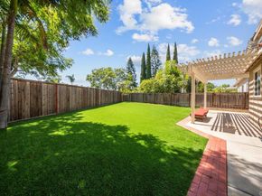 2435 Bear Rock, Escondido CA 92026