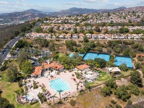 2435 Bear Rock, Escondido CA 92026