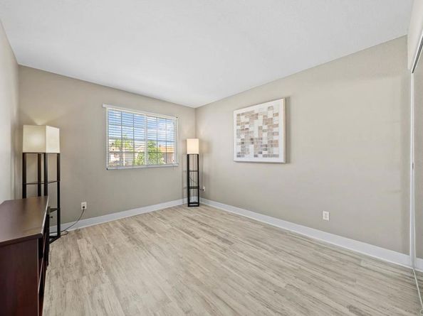 2435 Bear Rock, Escondido CA 92026