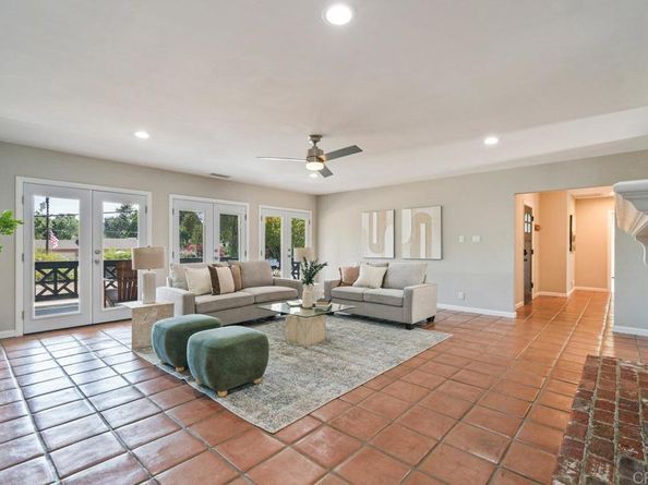 12218 Fuerte dr, El Cajon CA 92020