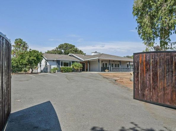 12218 Fuerte dr, El Cajon CA 92020