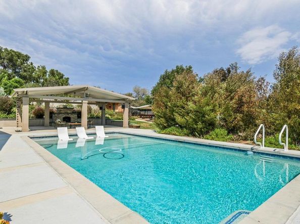 12218 Fuerte dr, El Cajon CA 92020