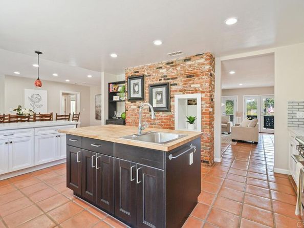 12218 Fuerte dr, El Cajon CA 92020