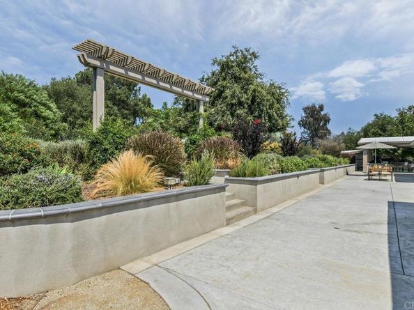 12218 Fuerte dr, El Cajon CA 92020