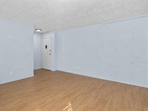 7506 Parkway Drive 201, La Mesa CA 91942