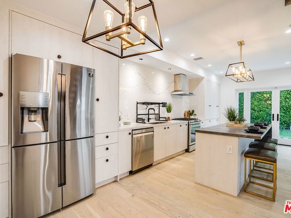2111 Glendon Avenue, Los Angeles CA 90025