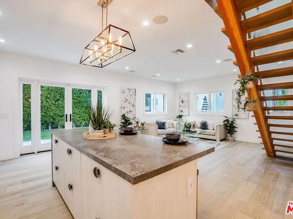 2111 Glendon Avenue, Los Angeles CA 90025