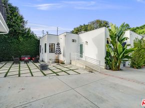 2111 Glendon Avenue, Los Angeles CA 90025