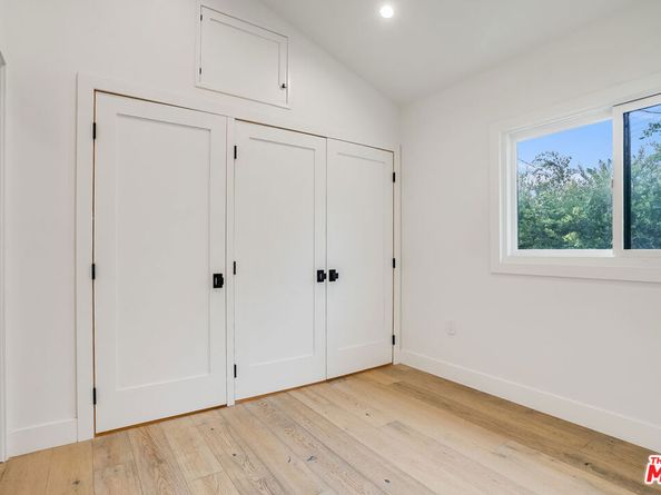 2111 Glendon Avenue, Los Angeles CA 90025