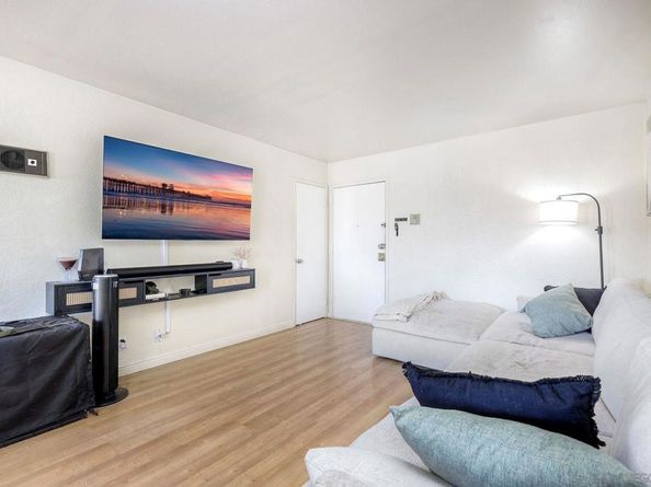 3140 Midway Dr 305, San Diego CA 92110