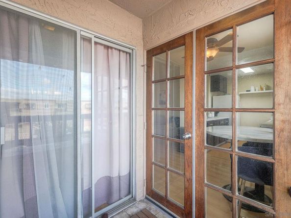 3140 Midway Dr 305, San Diego CA 92110