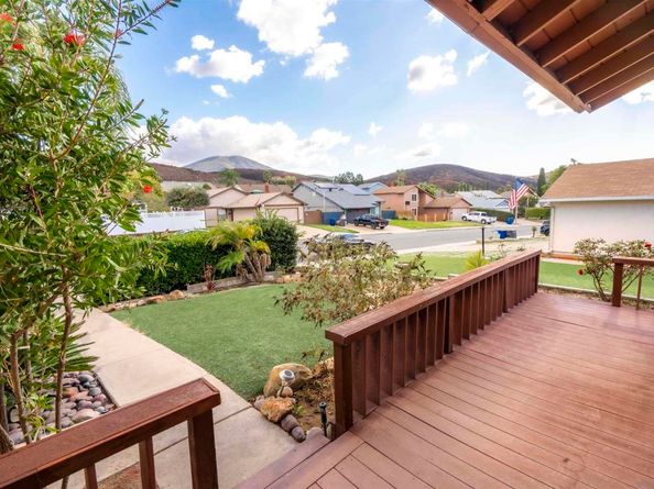 10858 Buggywhip Dr, Spring Valley CA 91978