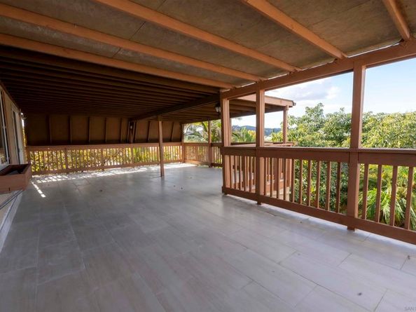 10858 Buggywhip Dr, Spring Valley CA 91978