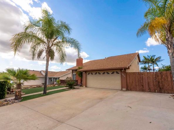 10858 Buggywhip Dr, Spring Valley CA 91978