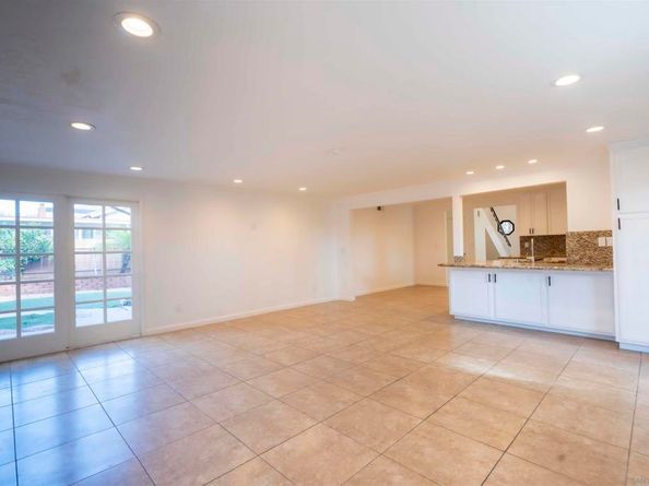 10858 Buggywhip Dr, Spring Valley CA 91978