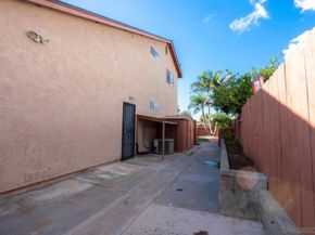 10858 Buggywhip Dr, Spring Valley CA 91978