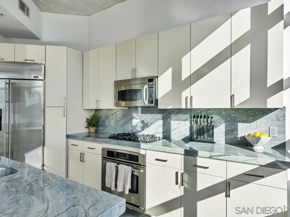 1050 Island Avenue 612, San Diego CA 92101