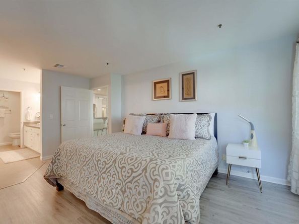 5745 Friars Road 107, San Diego CA 92110