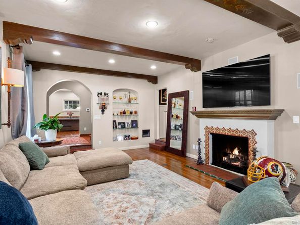 4265 Altamirano Way, San Diego CA 92103