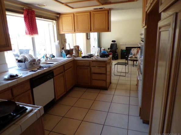 1501 Corte Capriana, Escondido CA 92026