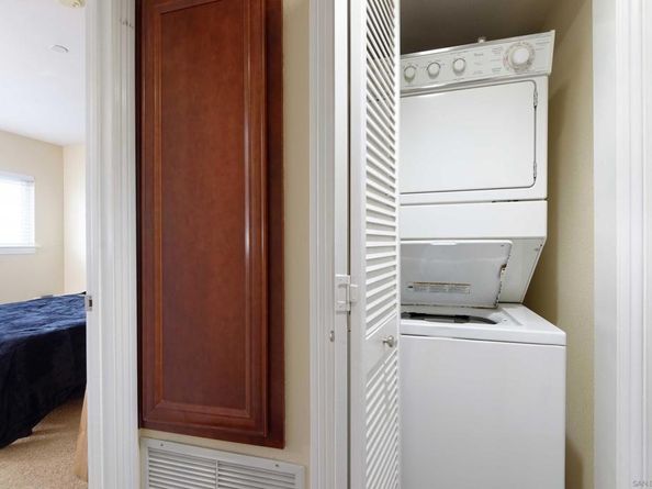 7509 Draper 306, La Jolla CA 92037