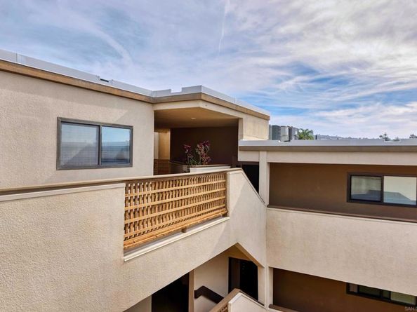 7509 Draper 306, La Jolla CA 92037
