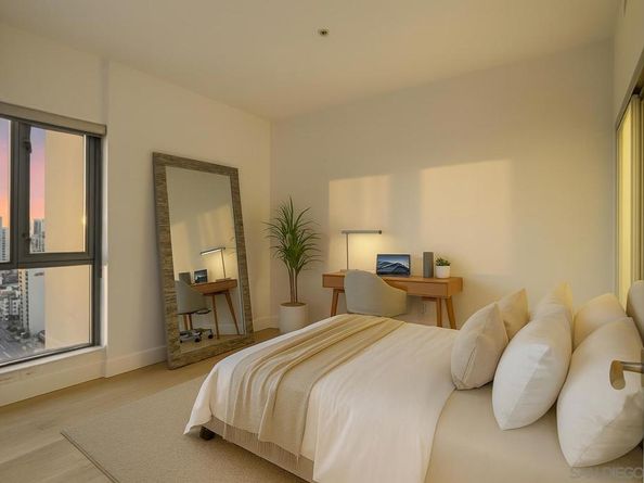 575 6th Ave 1705, San Diego CA 92101