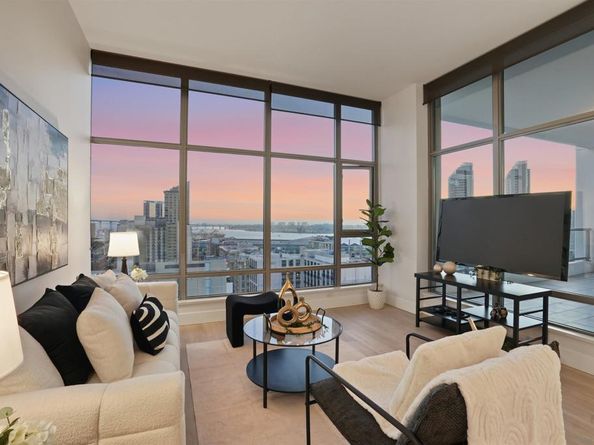575 6th Ave 1705, San Diego CA 92101