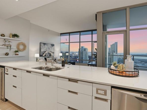 575 6th Ave 1705, San Diego CA 92101