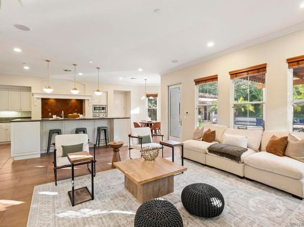 7424 La Mantanza, San Diego CA 92127