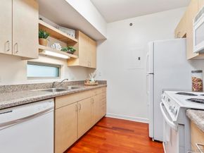 425 W Beech St 327, San Diego CA 92101