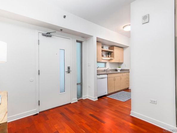 425 W Beech St 327, San Diego CA 92101