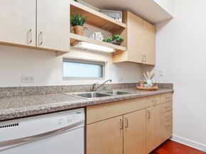 425 W Beech St 327, San Diego CA 92101