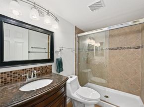 594 Allenwood Ln, Escondido CA 92029