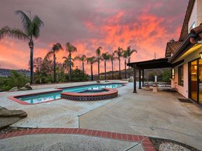 594 Allenwood Ln, Escondido CA 92029