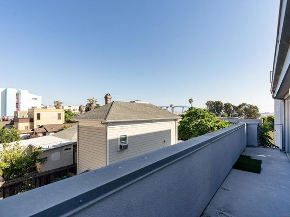 991 Sigsbee St, San Diego CA 92113