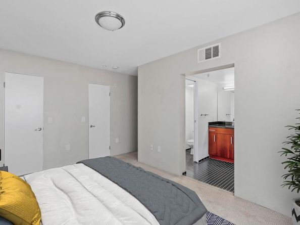 991 Sigsbee St, San Diego CA 92113