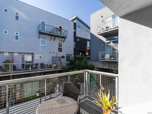 991 Sigsbee St, San Diego CA 92113