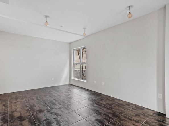 991 Sigsbee St, San Diego CA 92113