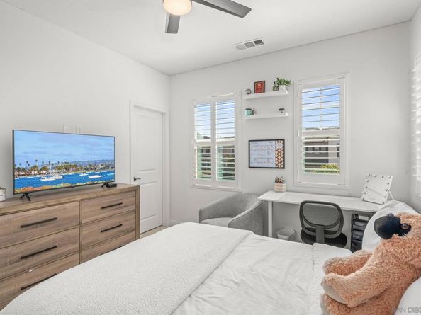 3012 Starry Night Dr, Escondido CA 92029